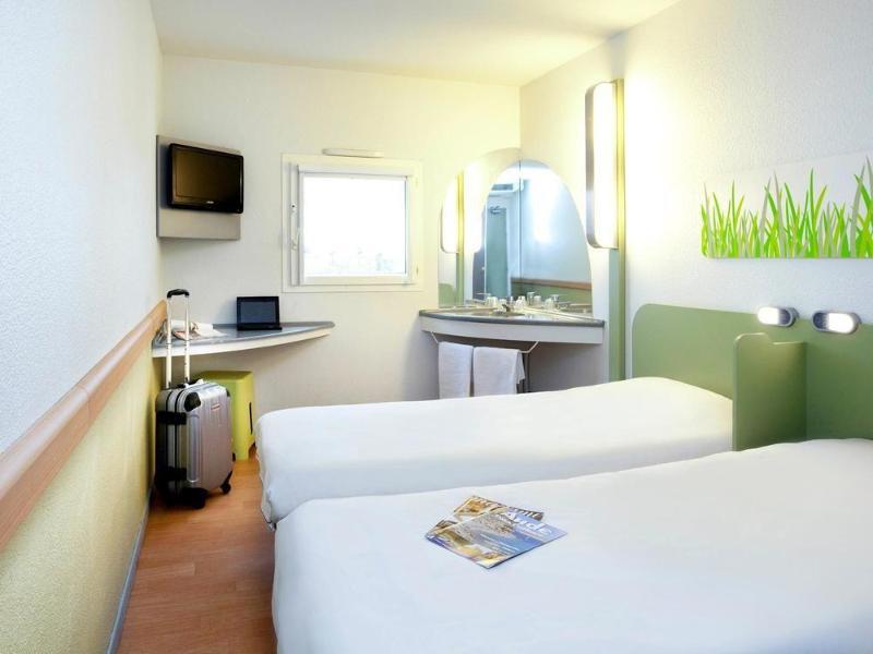Ibis Budget Carcassonne La Cite Екстериор снимка